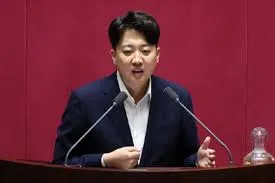 이준석 &ldquo;김여사 텔레그램 문자 본 A의원은 나&hellip;'공천 개입'인지는 애매&rdquo;