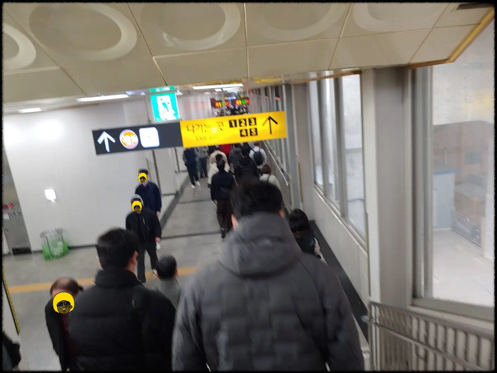 정신없는-출근길-서해선에서-3호선-대곡역-'안뛰기-캠페인'에-참여하는.^-환승객들