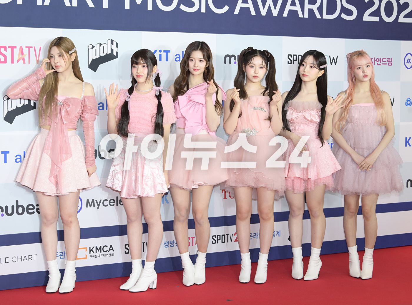 그룹 엔믹스(NMIXX) 설윤이 18일 오후 서울 송파구 올림픽공원 KSPO DOME에서 열린 '써클차트 뮤직 어워즈 2023' 포토월 행사에 참석하고 있다. [사진=정소희 기자]