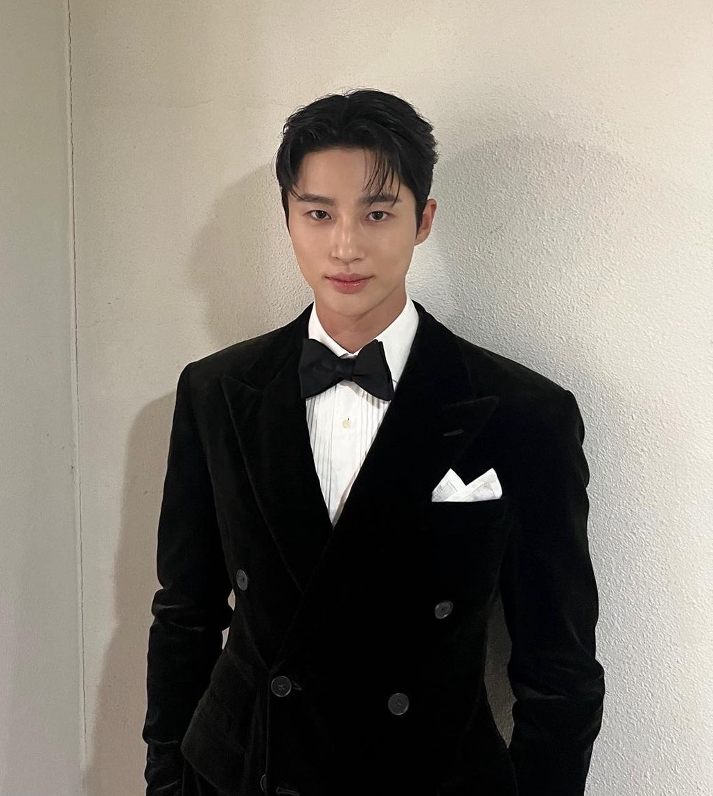 변우석