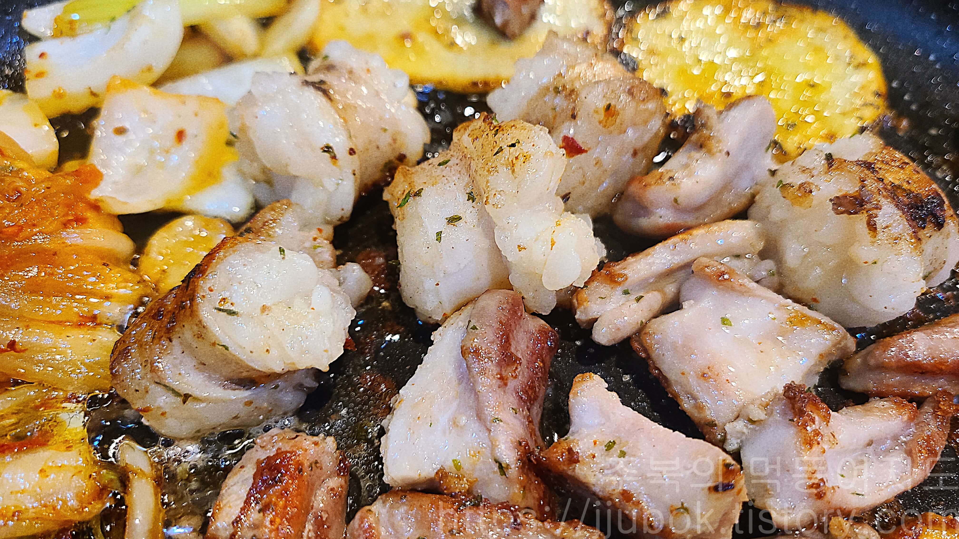 유가네알찬소곱창-모둠구이-맛