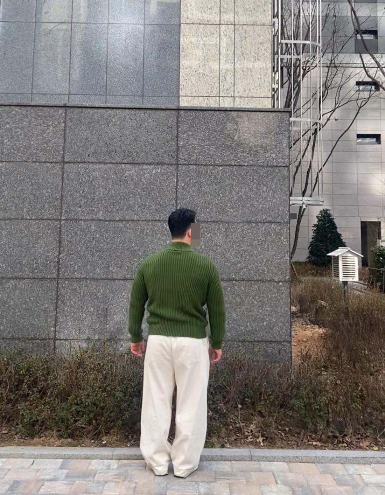 데일리룩(2024. 3. 17.)르마드 LEMARD 하이넥 니트 집업 카디건, 무신사스탠다드 무신사 데님 와이드 벌룬 팬츠, 나이키 와플 트레이너 2 SD 옐로우 스트라이크
