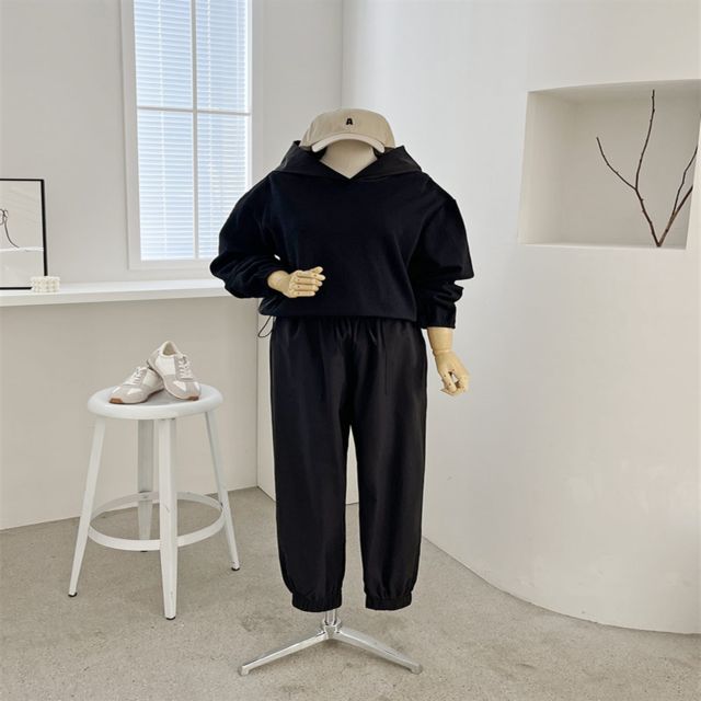 브이와이 여자 바람막이 벨티드 올블랙 맨투맨