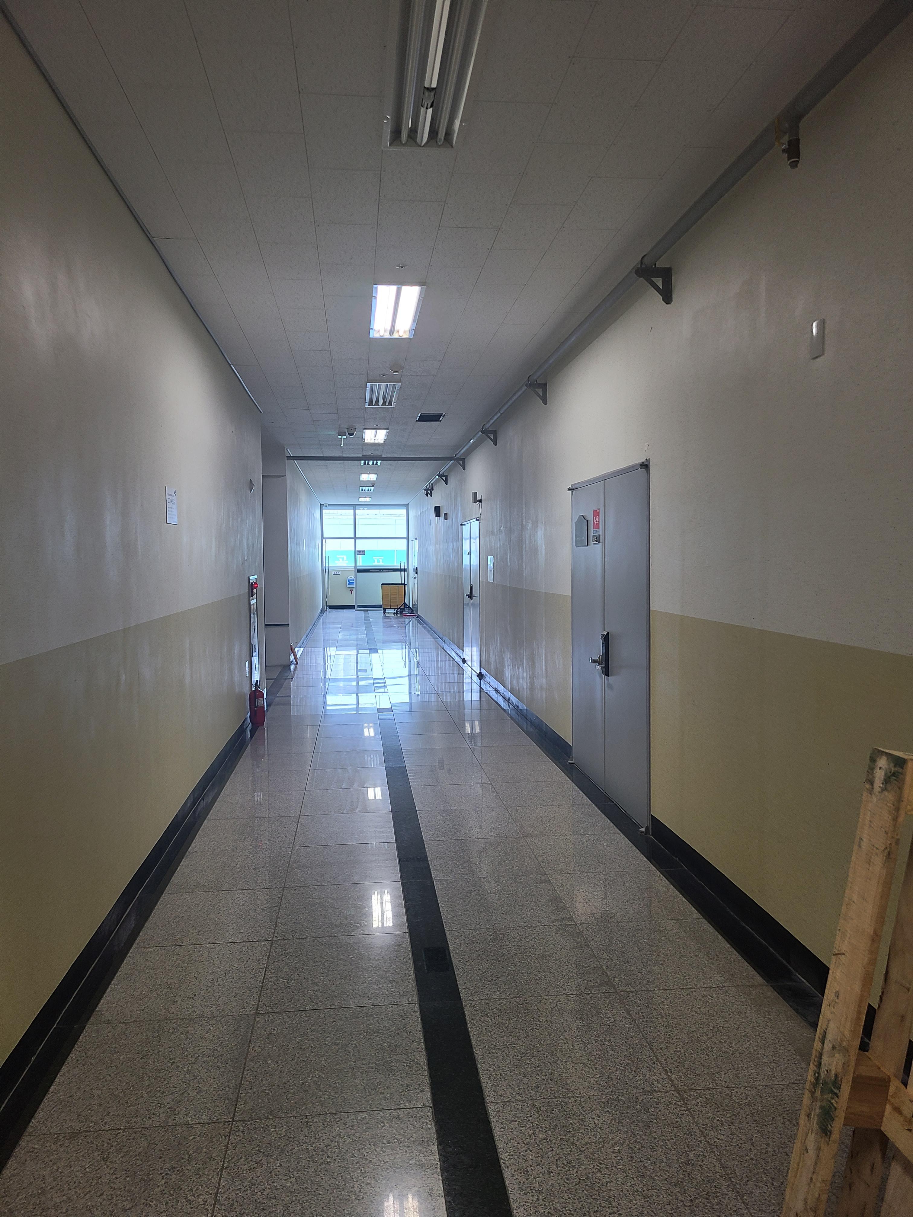 송도 테크노큐브 지상주차장, 드라이브인8