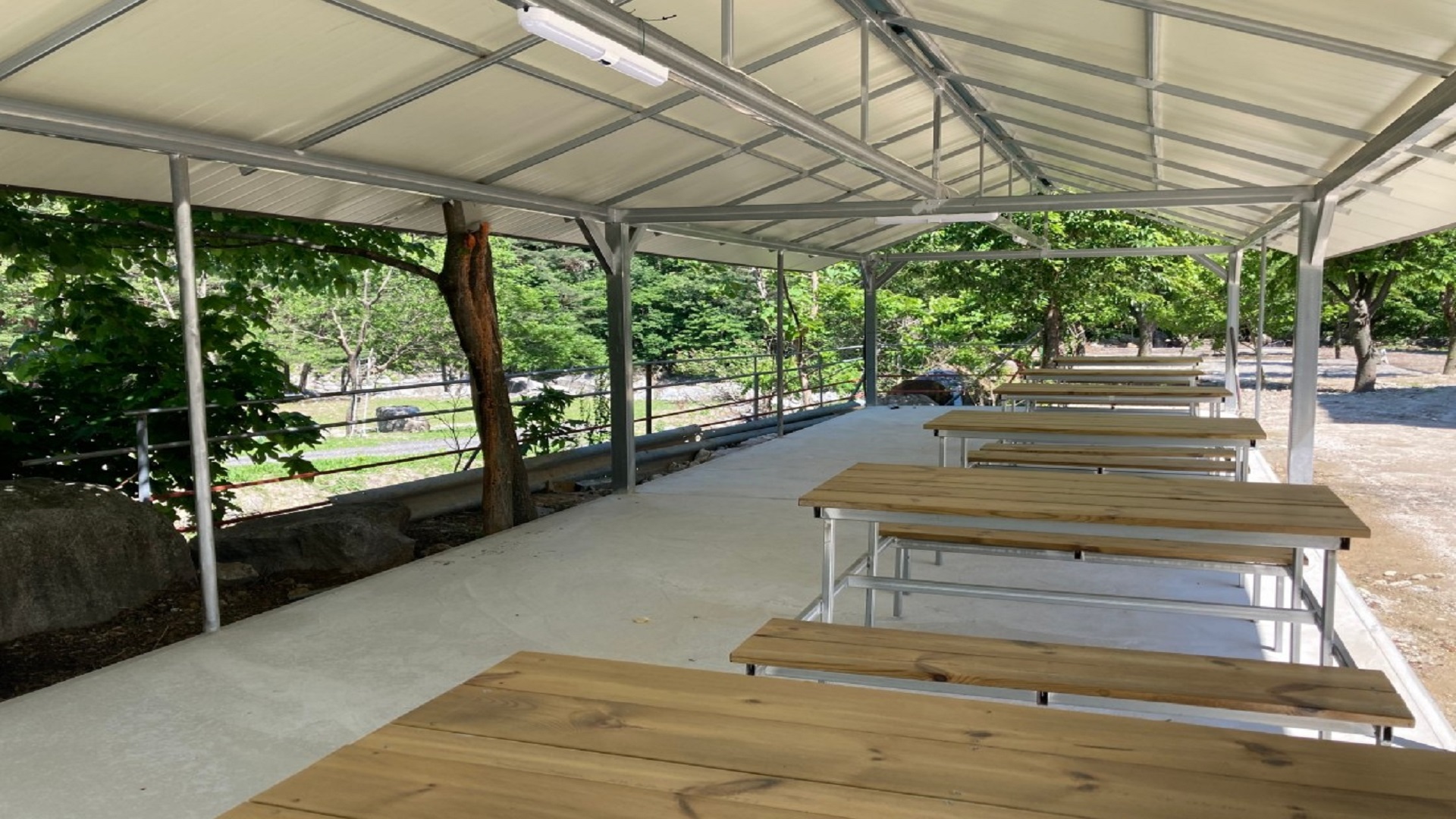 강릉시 솔봉 계곡 쉼터 야영장 바로가기