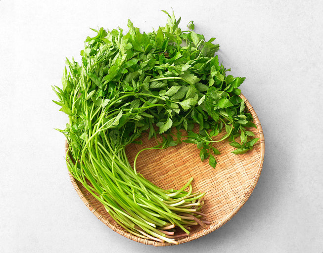 해독에 탁월한 봄 제철 재료 , 미나리