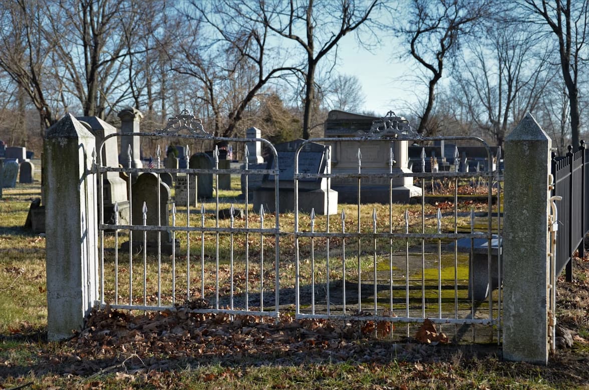 가족묘지 설치 문화 차이