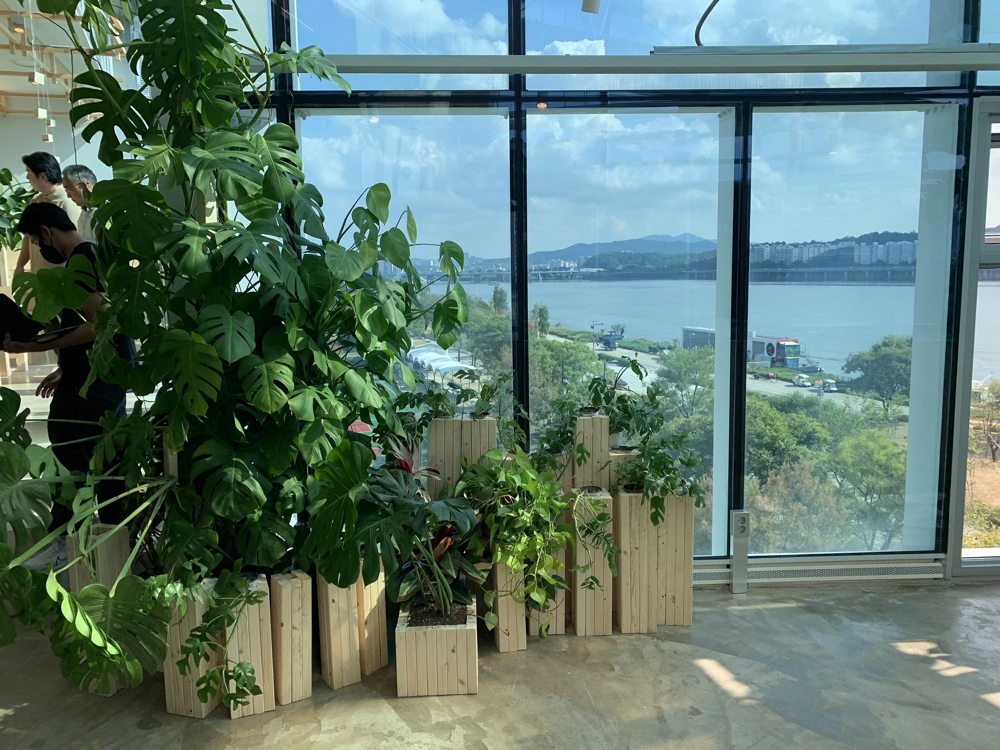 양화 한남대교 한강 전망카페 오픈 소식 견우 새말 선유 카페 진정성 브어반플랜트 브런치