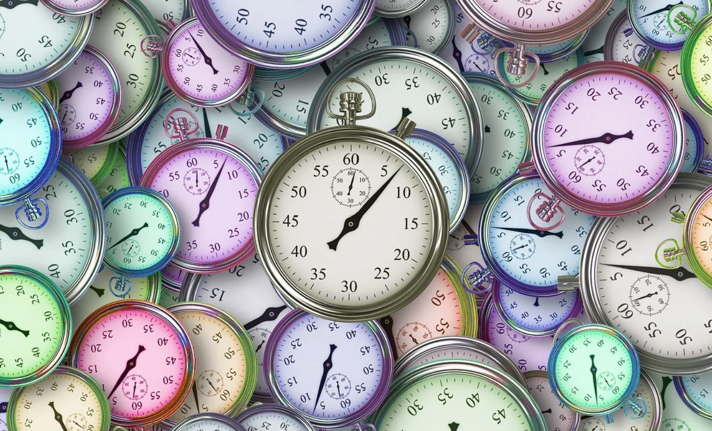 오래된 시계를 수리하거나 복원하는 취미, 기술과 예술이 결합된 활동