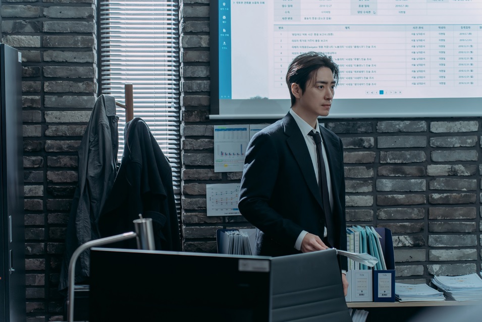 레이디 두아 줄거리