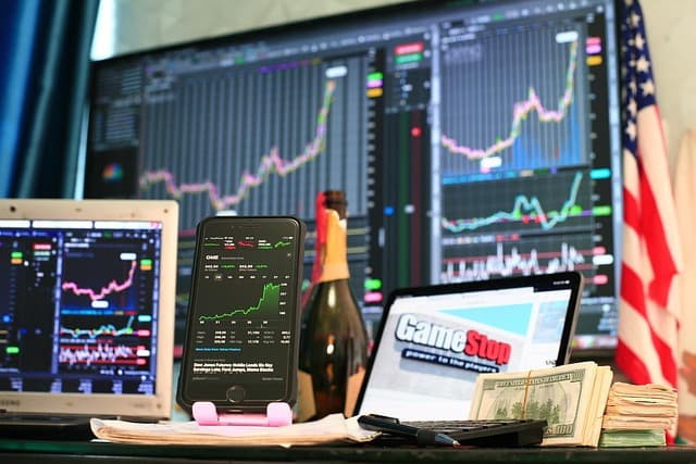 S&amp;P500 vs 나스닥100 – 두 지수의 차이와 분산투자 전략 (내가 선택한 포트폴리오)