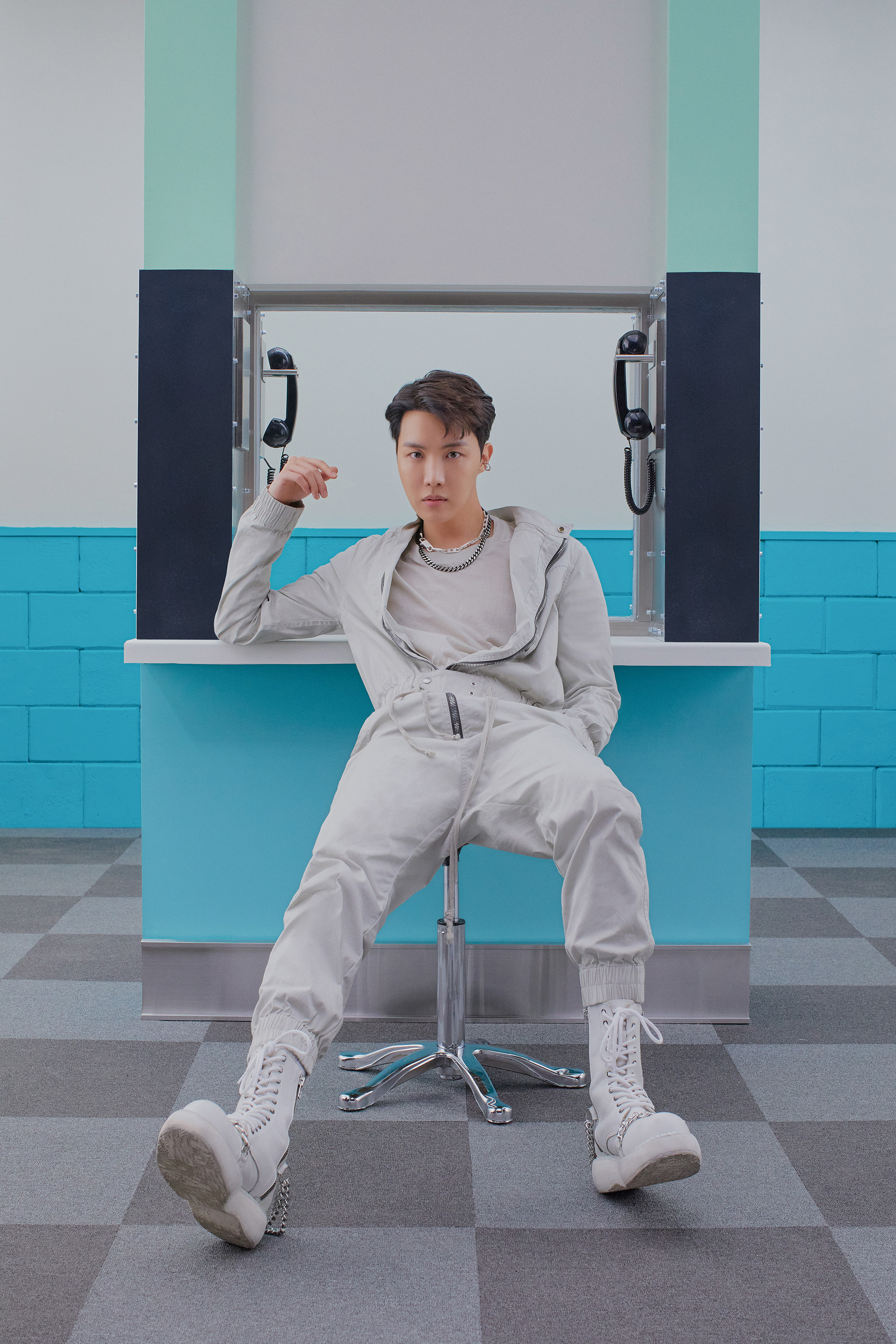 BTS 실물 앨범 판매량 36,000장