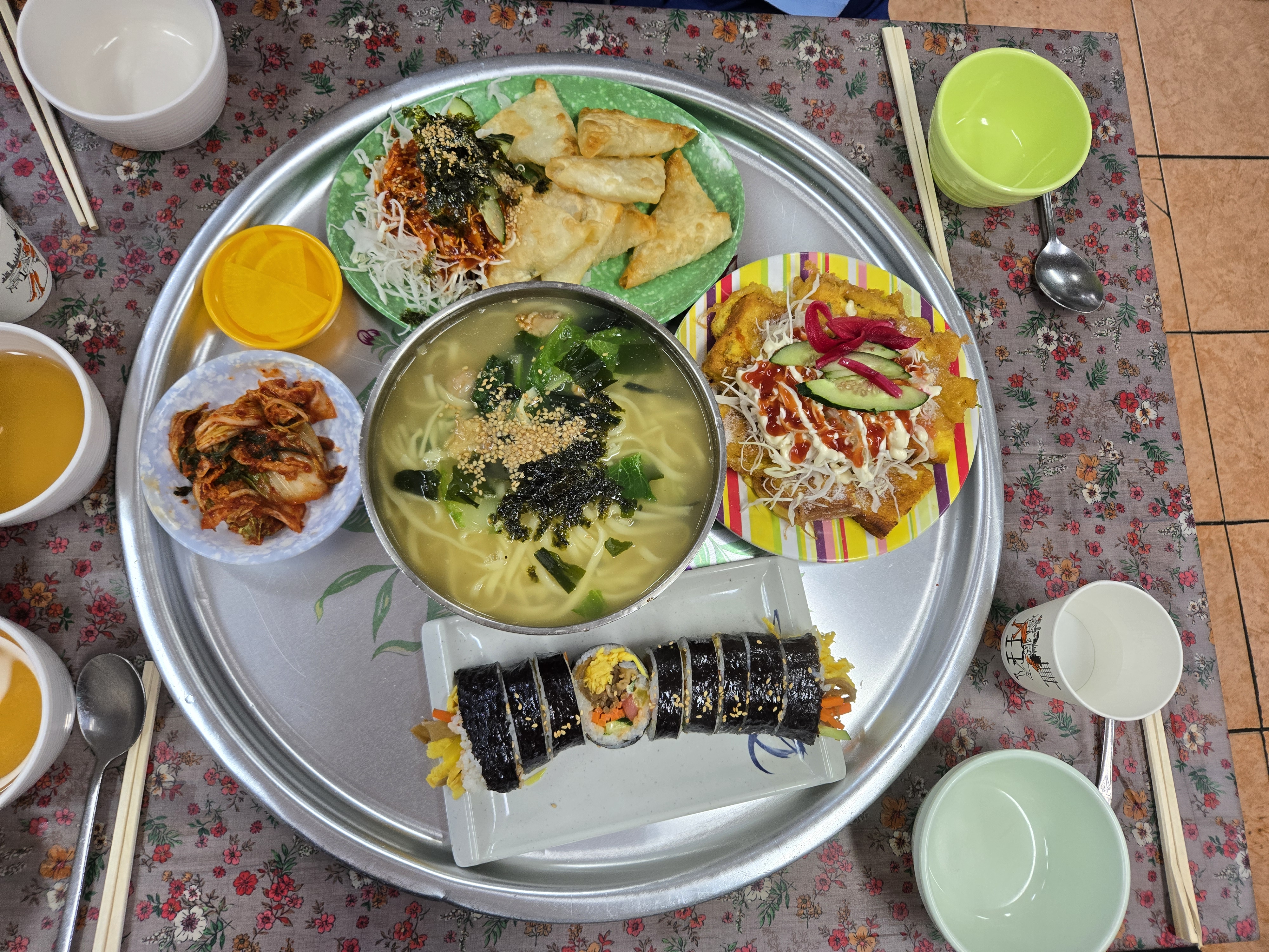 신서문김밥 삼각만두, 토스트, 칼국수