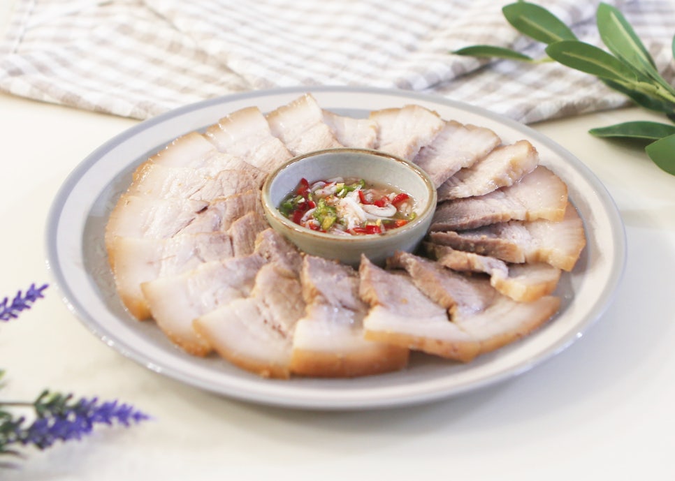 돼지고기 수육 삶는법