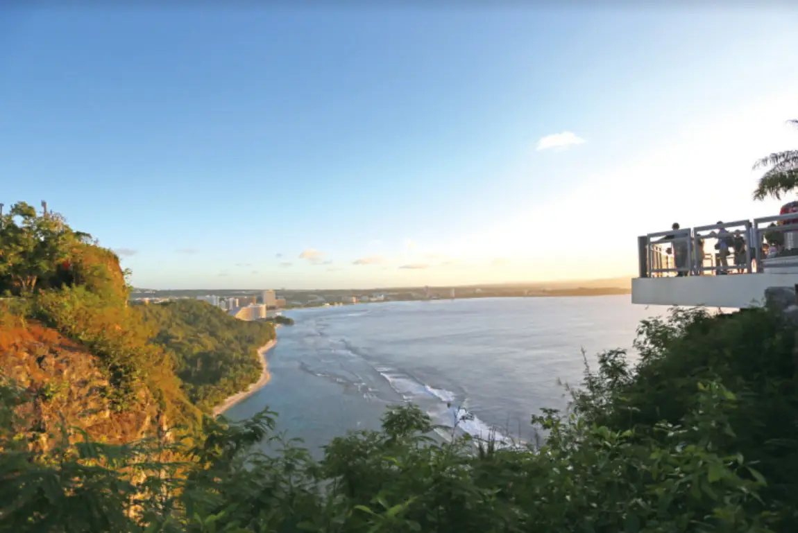 괌-사랑의-절벽-바다가-보이는-전망대