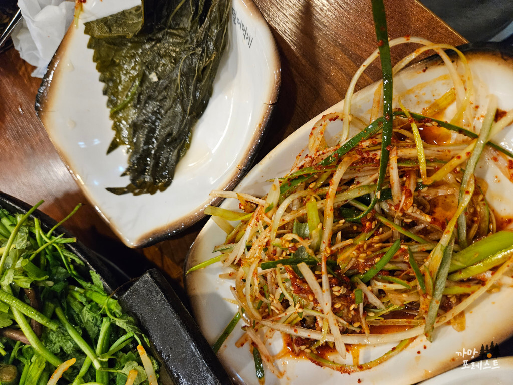 김치 솥뚜껑 삼겹살 파무침