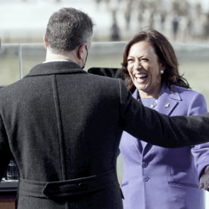 해리스 관련주 대장주 테마주 수혜주 top5 : 신재생에너지