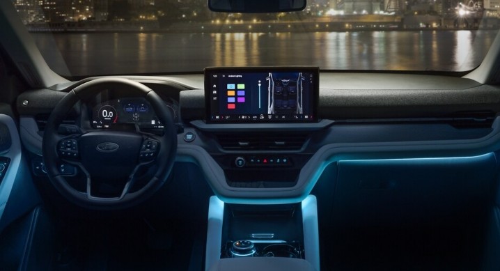 [대형 SUV 추천] 팰리세이드와 경쟁 모델 2025 포드 익스플로러 페이스리프트 실내디자인