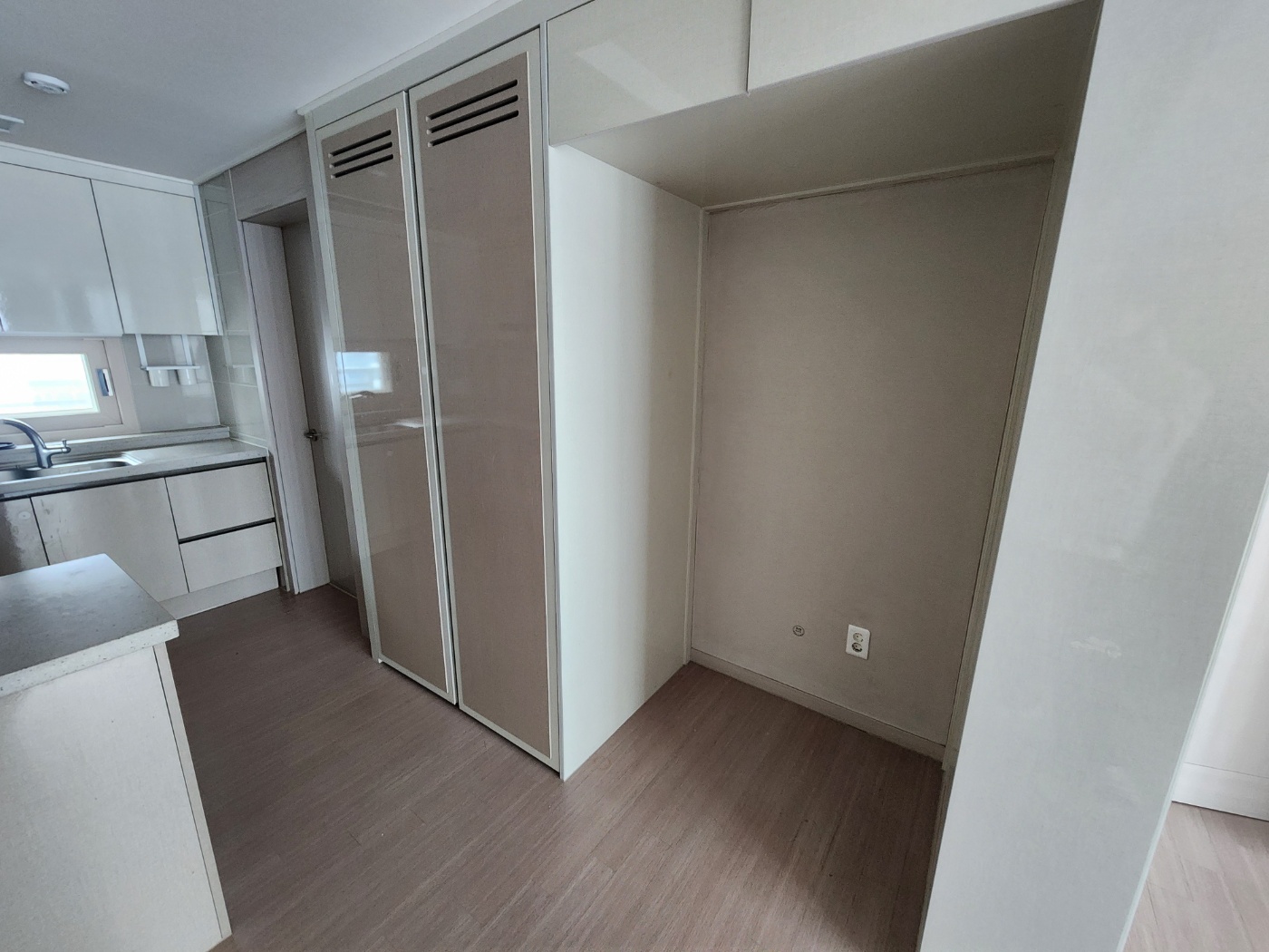 인테리어 전&amp;후 냉장고장