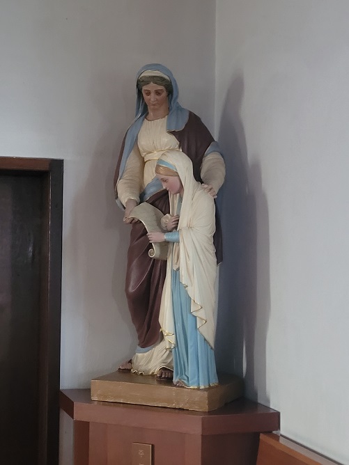 가실성당 주보성인 성녀 안나 석고 상