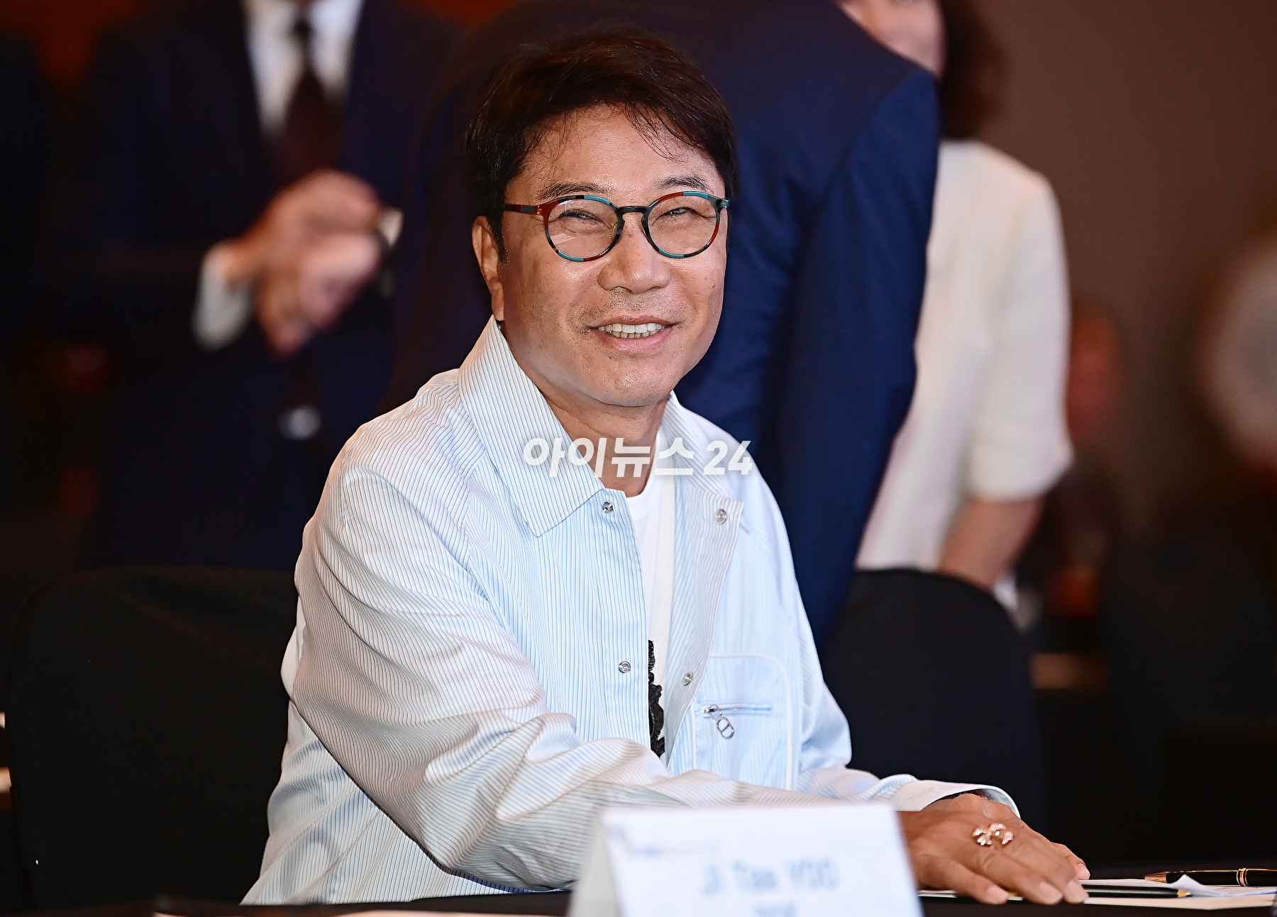 이수만 SM엔터테인먼트 전 총괄 프로듀서가 30일 오전 서울 여의도 콘레드호텔에서 열린 ‘2024 국제저작권관리단체연맹(이하 CISAC) 세계 총회’에 참석하고 있다. [사진=곽영래 기자]
