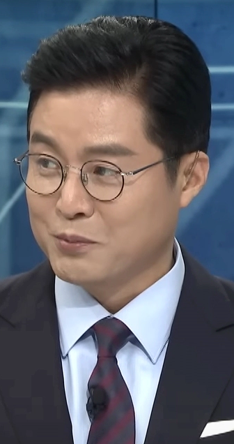 SBS 편상욱의 뉴스브리핑 '고마 치아라' 논란 이유