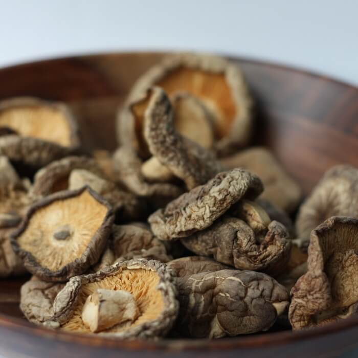 건조시킨-표고버섯