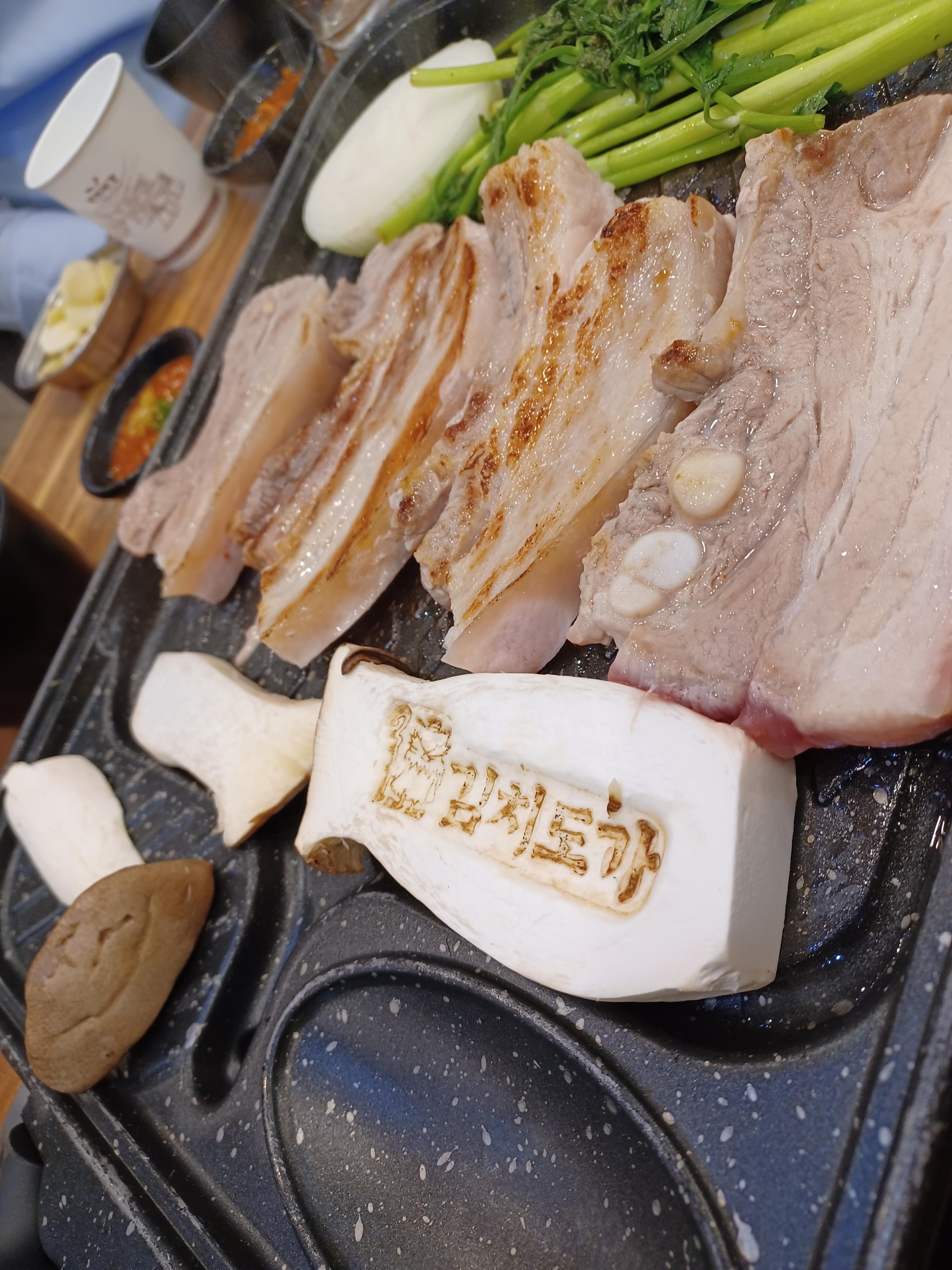 가디역 김치찌개 전문점 김치도가 묵은지 오겹살