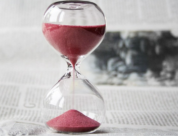 시간은 왜 내 마음대로 흐를까? 뇌가 부리는 '시간 왜곡'의 마법