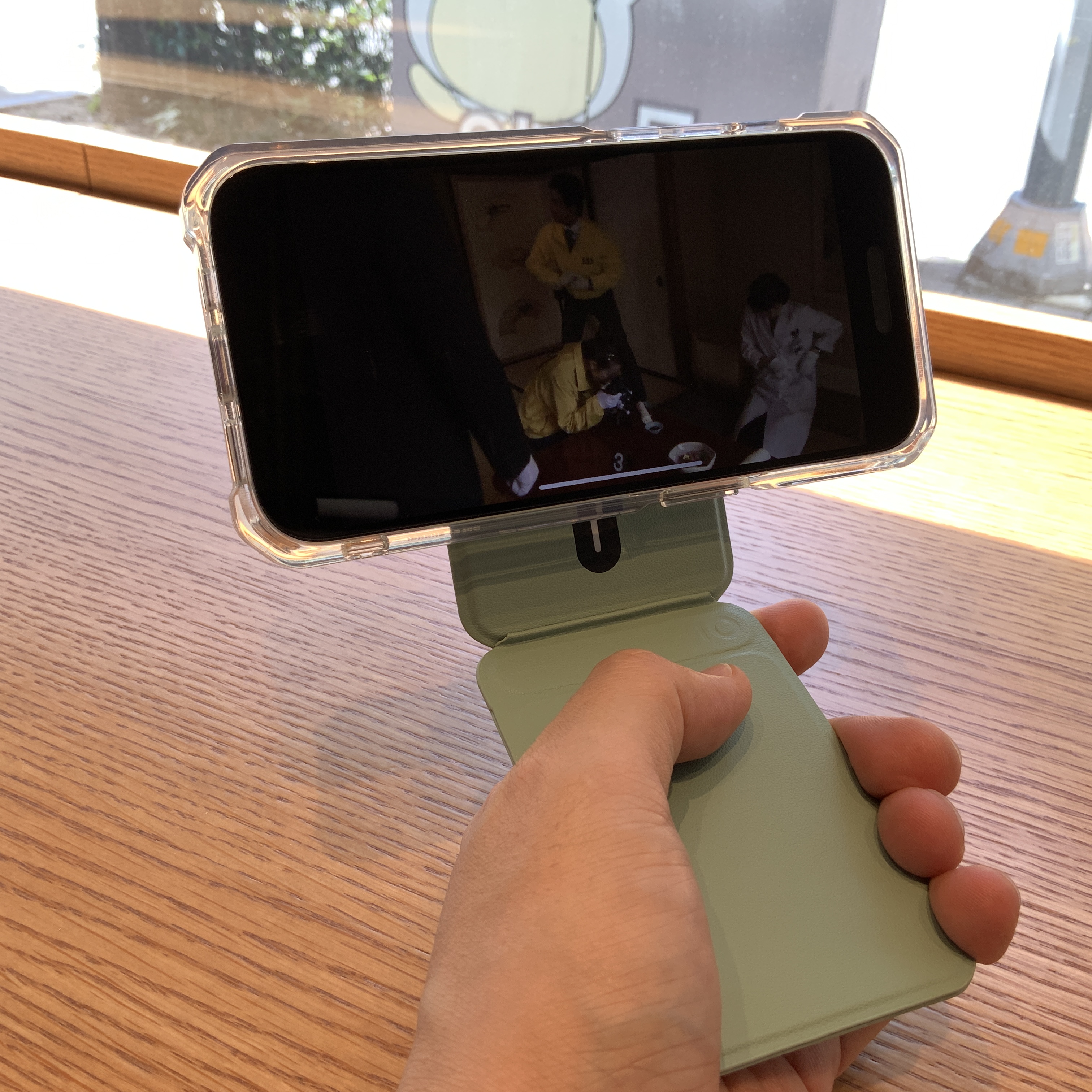 MOFT트라이팟스탠드_맥세이프거치대