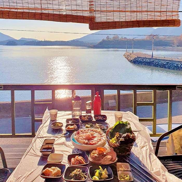 생방송투데이 하동 금오산 짚라인 오션뷰 녹차 숭어회 맛집