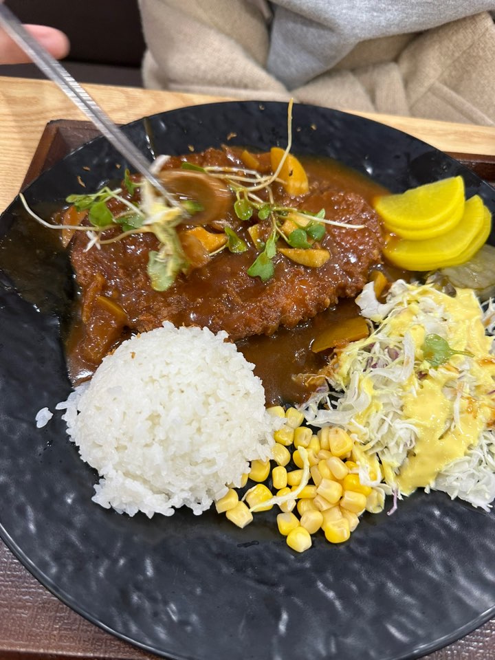 사과수제돈까스