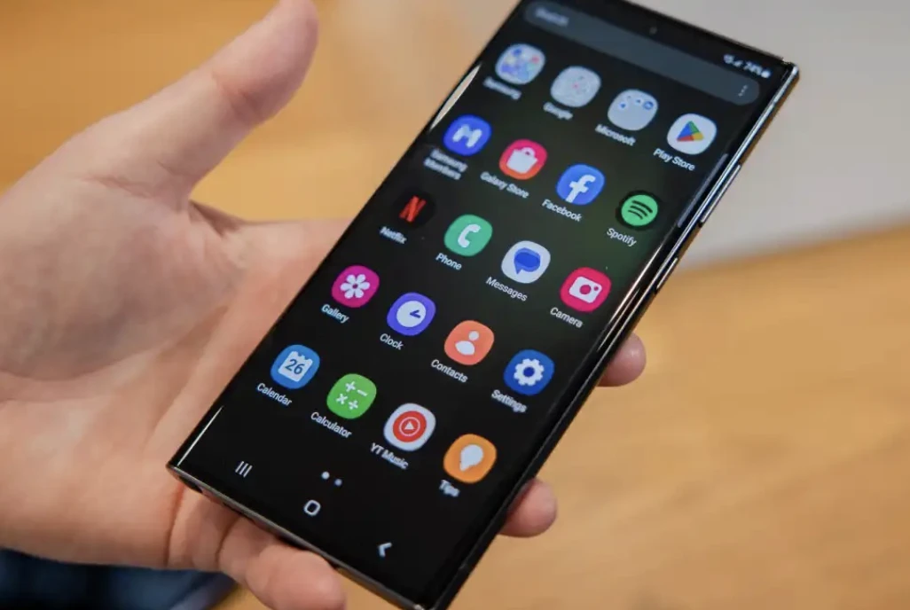 갤럭시 S23 디스플레이