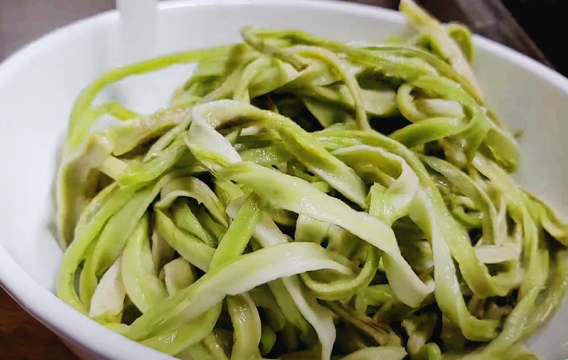 불린궁채