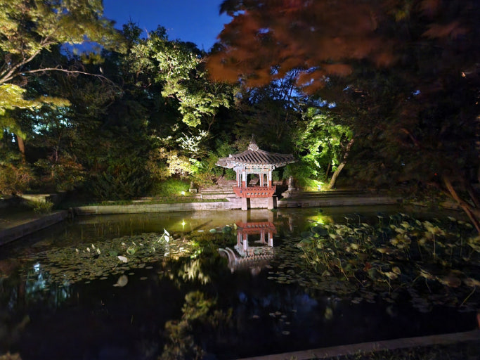 창덕궁 비원 야경 이미지