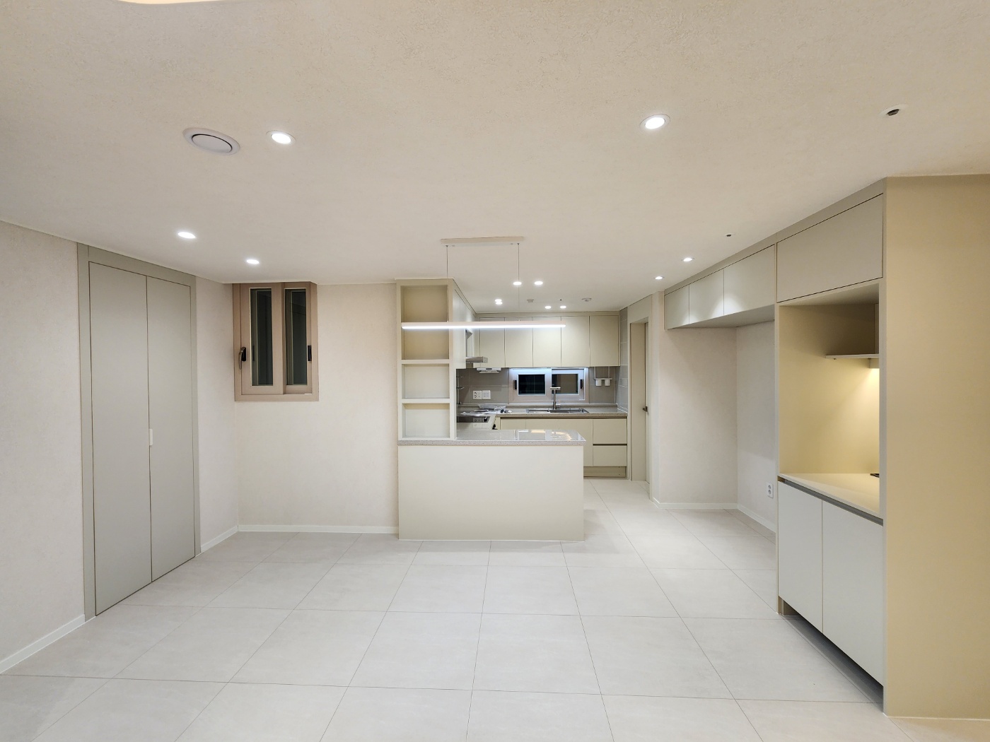 인테리어 전&amp;후 주방 필름시공 사진