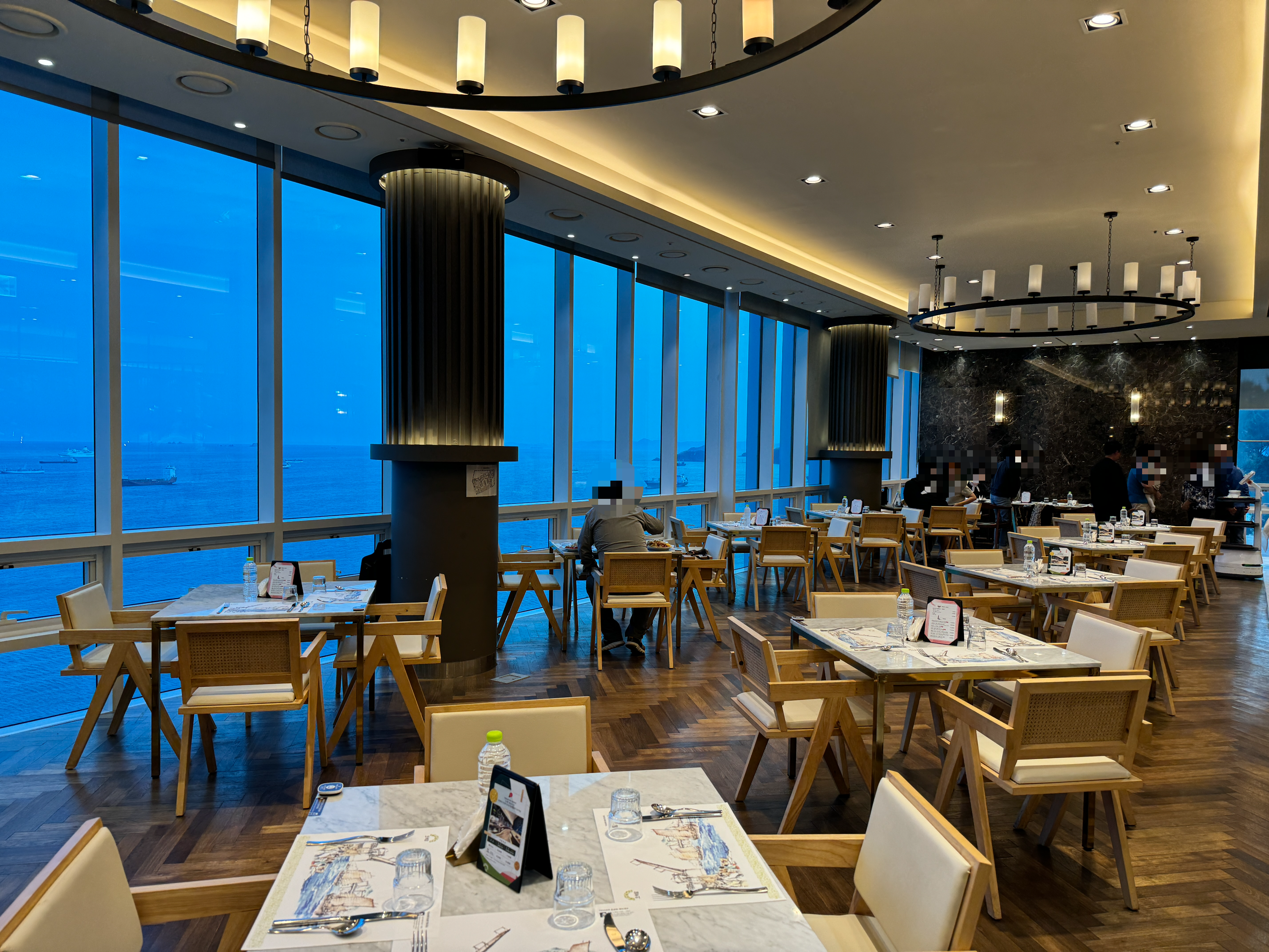 부산-영도-뷔페-목장원-오채담-오션뷰좌석