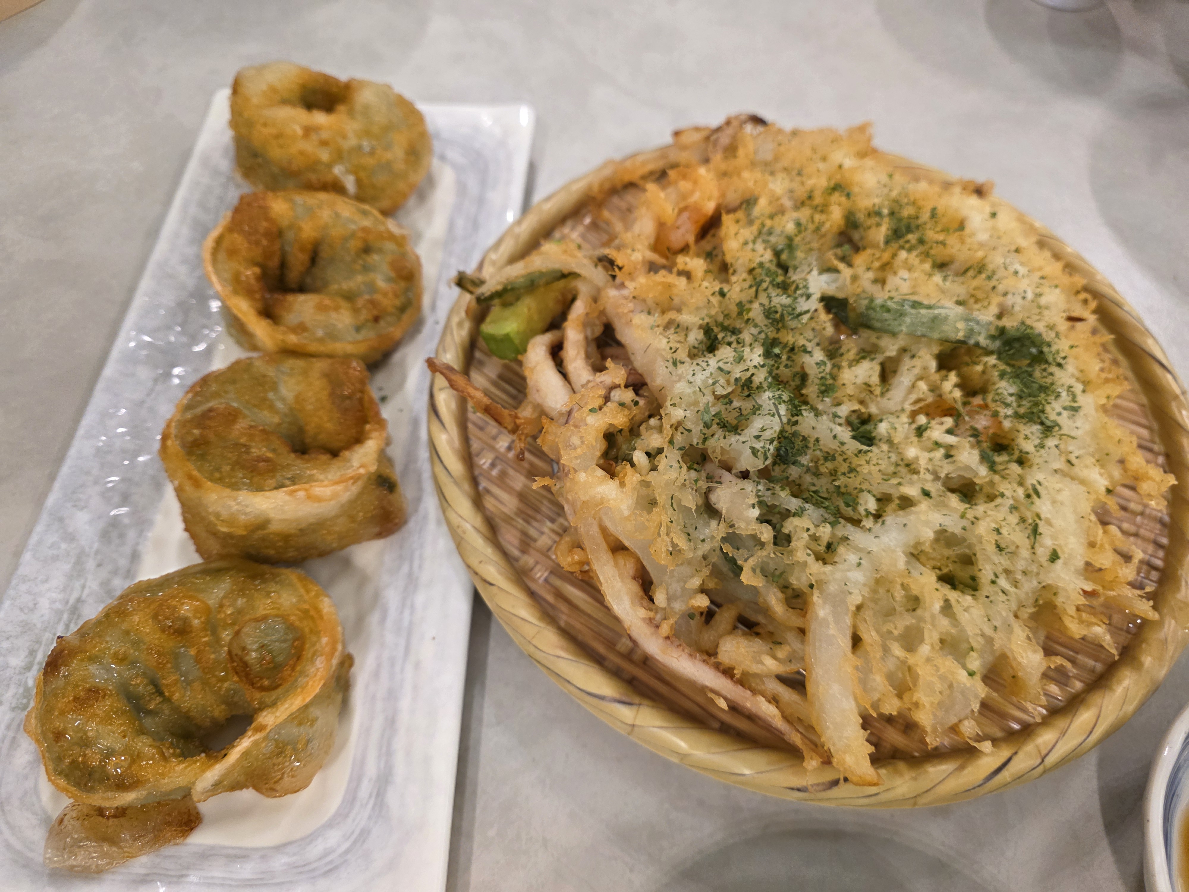 온새미로 온새미로 오징어 새우전과 만두