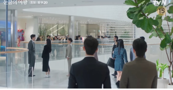 눈물의 여왕 드라마 장면