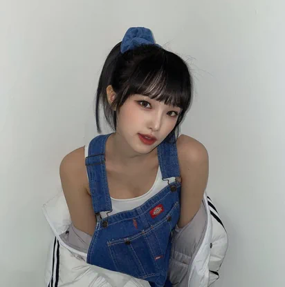 최예나 몸매2
