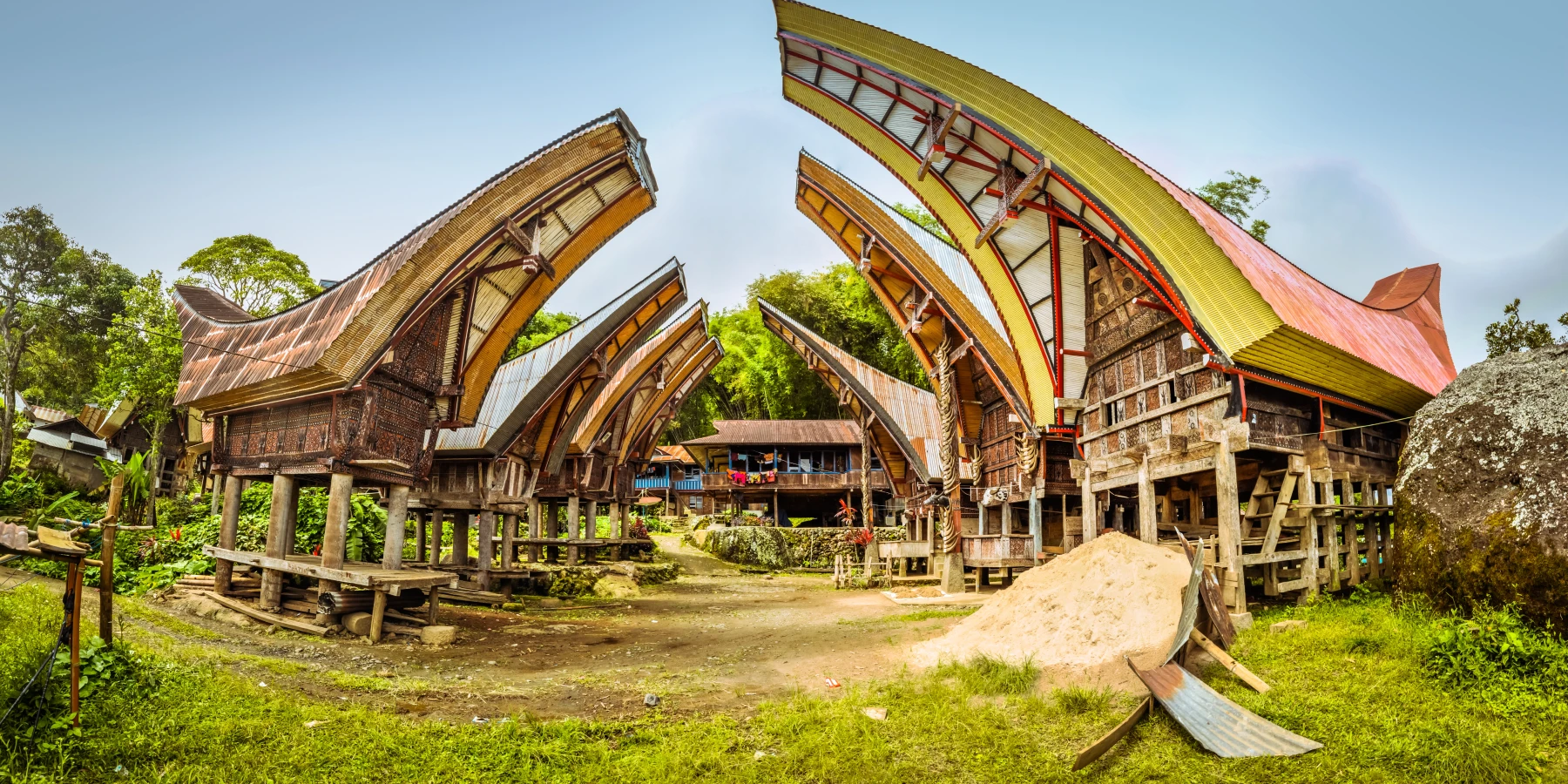 인도네시아 여행: 인기 여행지 종합 안내서