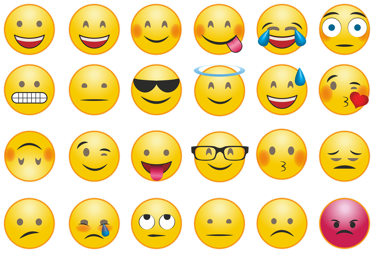 스마일리의 다양한 이모티콘 그림