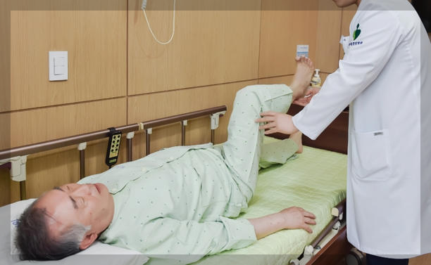 엉덩이와 다리는 저리는 이유