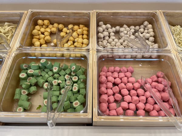 샤브올데이 동탄2 목동 피쉬볼 - 알록달록 여러 가지 색깔