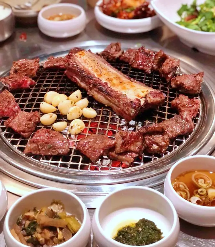 줄서는식당 Korean BBQ, 수원왕갈비, 아보카도 트러플 육회, 빗살로스, LA양념갈비 맛있는 식당 서울대입구역 샤로수길 갈비집 고기집 맛집 소개