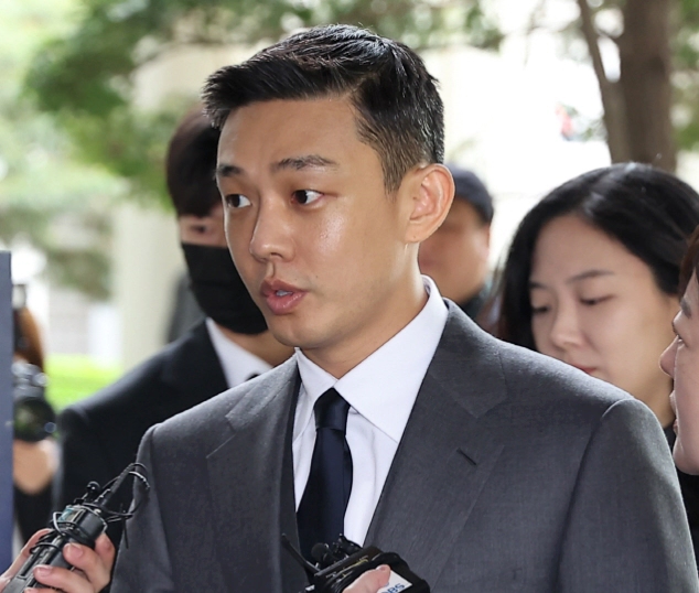 유아인 재판 대질 거부 헤어몬 근황 | 헤어몬 프로필 본명 나이 인스타 친구들