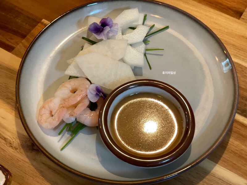 춘천 온유정 공지천 삼천동 한정식 맛집 - 계절 냉채