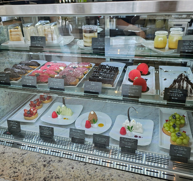 생방송 투데이 고성 더엠브로시아 카페 커피 경치 맛집