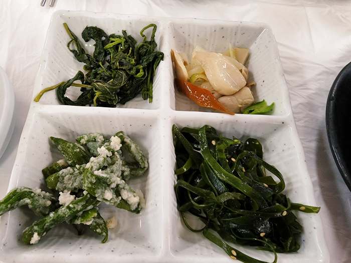떴다 GO 여사 더덕구이 모둠 버섯전골 산채 나물 정식 맛집