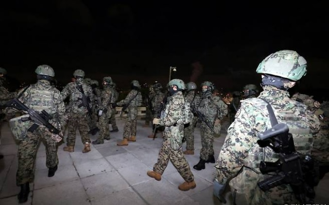 계엄군 침탈 국회 다크투어